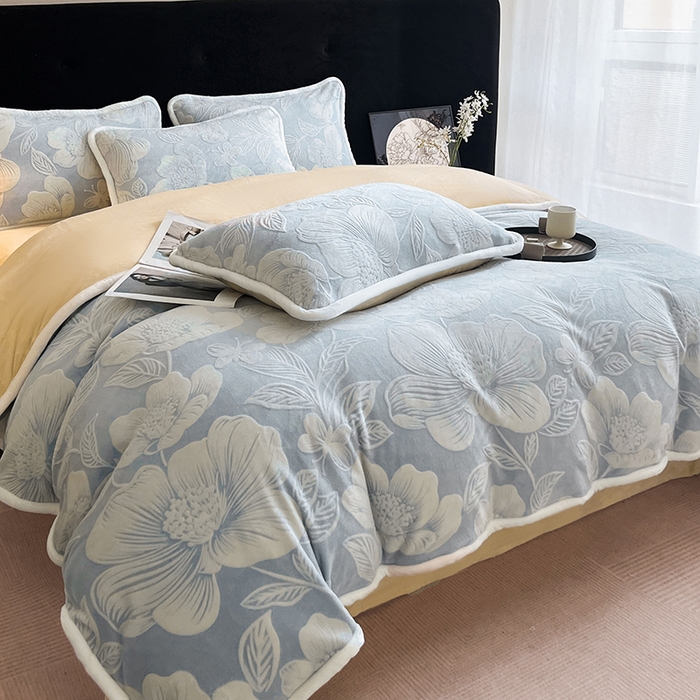 91家纺网 家纺一手货源 找家纺 诺梵 2025新款8斤立体雕花牛奶绒四件套_控价标准高于139，加大高于149 花漾-蓝