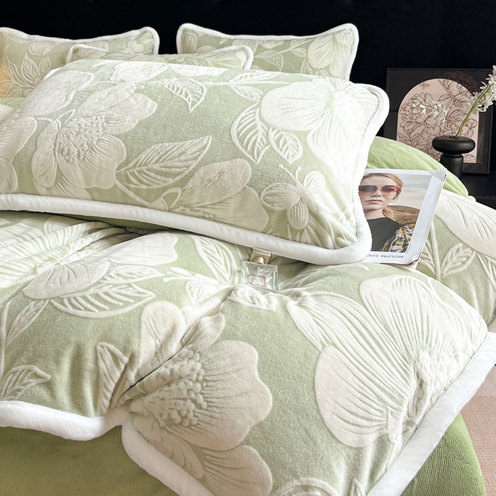 诺梵 2025新款8斤立体雕花牛奶绒四件套_控价标准高于139，加大高于149 花漾-绿