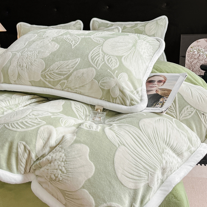 91家纺网 家纺一手货源 找家纺 诺梵 2025新款8斤立体雕花牛奶绒四件套_控价标准高于139，加大高于149 花漾-绿