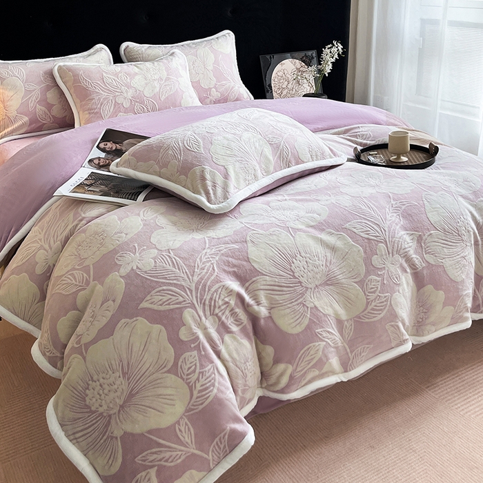 91家纺网 家纺一手货源 找家纺 诺梵 2025新款8斤立体雕花牛奶绒四件套_控价标准高于139，加大高于149 花漾-紫