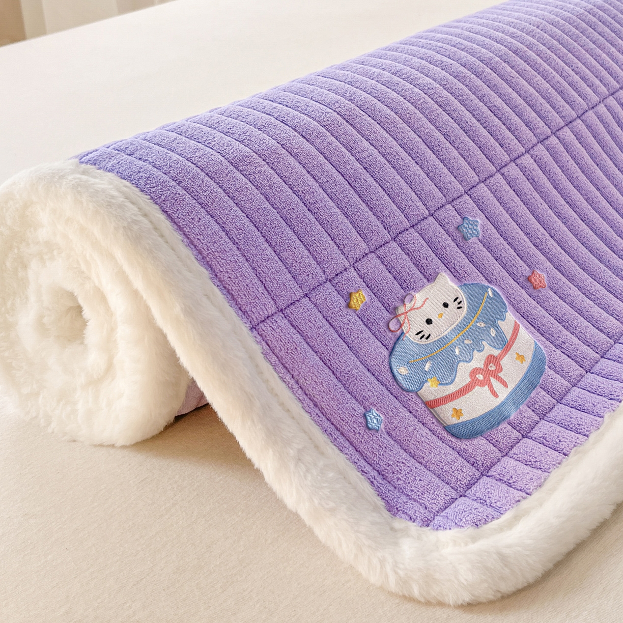 摩妮卡 2025新款加厚保暖牛奶绒夹棉绣花床垫三件套 Kitty猫-紫
