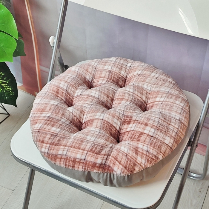 91家纺网 家纺一手货源 找家纺 2025新款牛奶绒格子坐垫垫子蒲团垫子蒲团坐垫家用地上榻榻米日式茶几客厅飘窗地毯圆形坐墩懒人地垫子