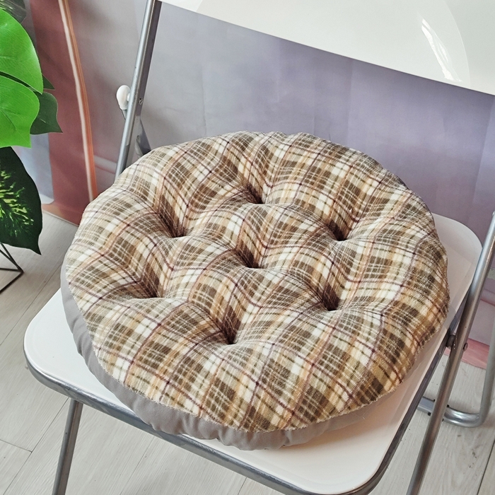 91家纺网 家纺一手货源 找家纺 2025新款牛奶绒格子坐垫垫子蒲团垫子蒲团坐垫家用地上榻榻米日式茶几客厅飘窗地毯圆形坐墩懒人地垫子