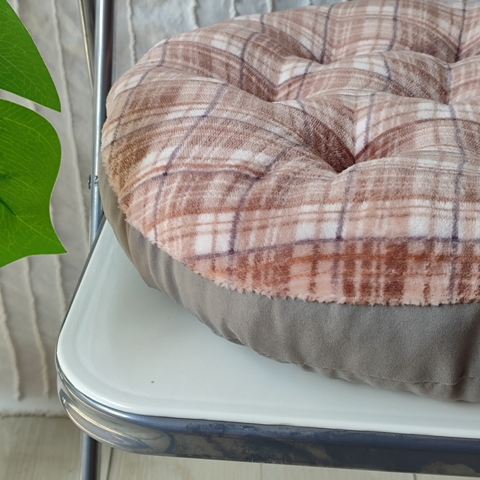 91家纺网 家纺一手货源 找家纺 2025新款牛奶绒格子坐垫垫子蒲团垫子蒲团坐垫家用地上榻榻米日式茶几客厅飘窗地毯圆形坐墩懒人地垫子