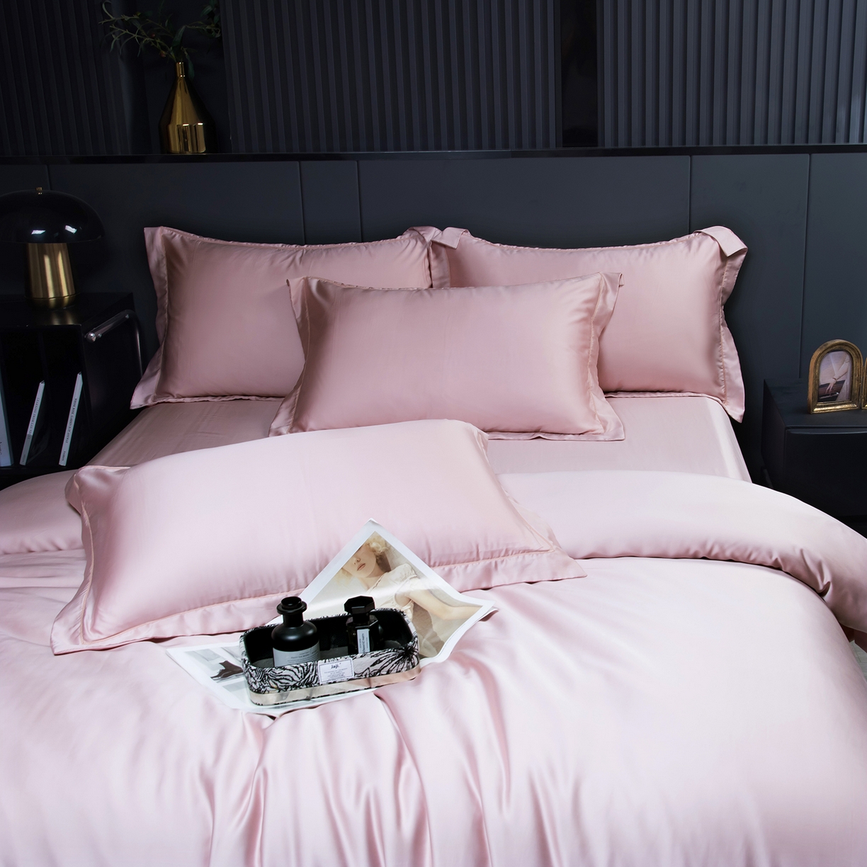 91家纺网 家纺一手货源 找家纺 卡迪亚家纺 2025春夏新款兰精天丝四件套 豆沙