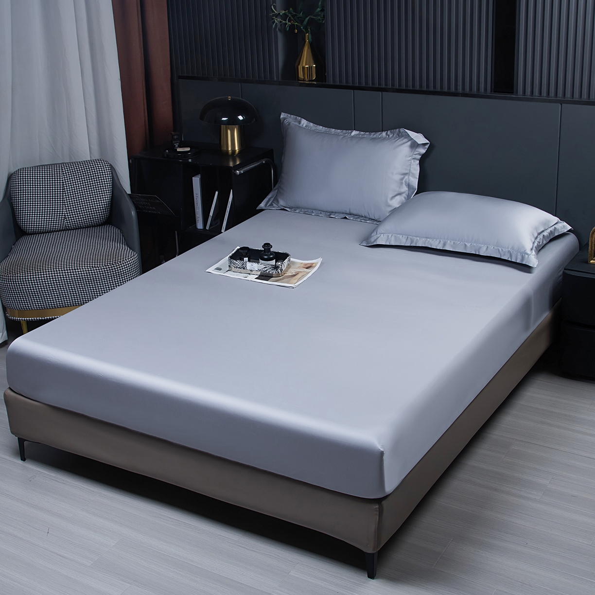 91家纺网 家纺一手货源 找家纺 卡迪亚家纺 2025春夏新款兰精天丝四件套 浅灰