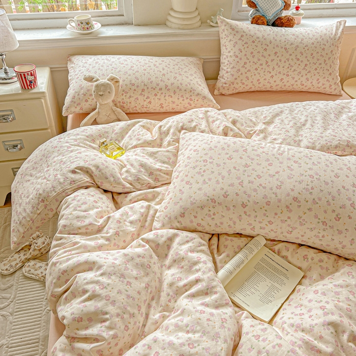 91家纺网 家纺一手货源 找家纺 仟网汇 2025新款全棉纯棉层纱四件套 桃之夭夭