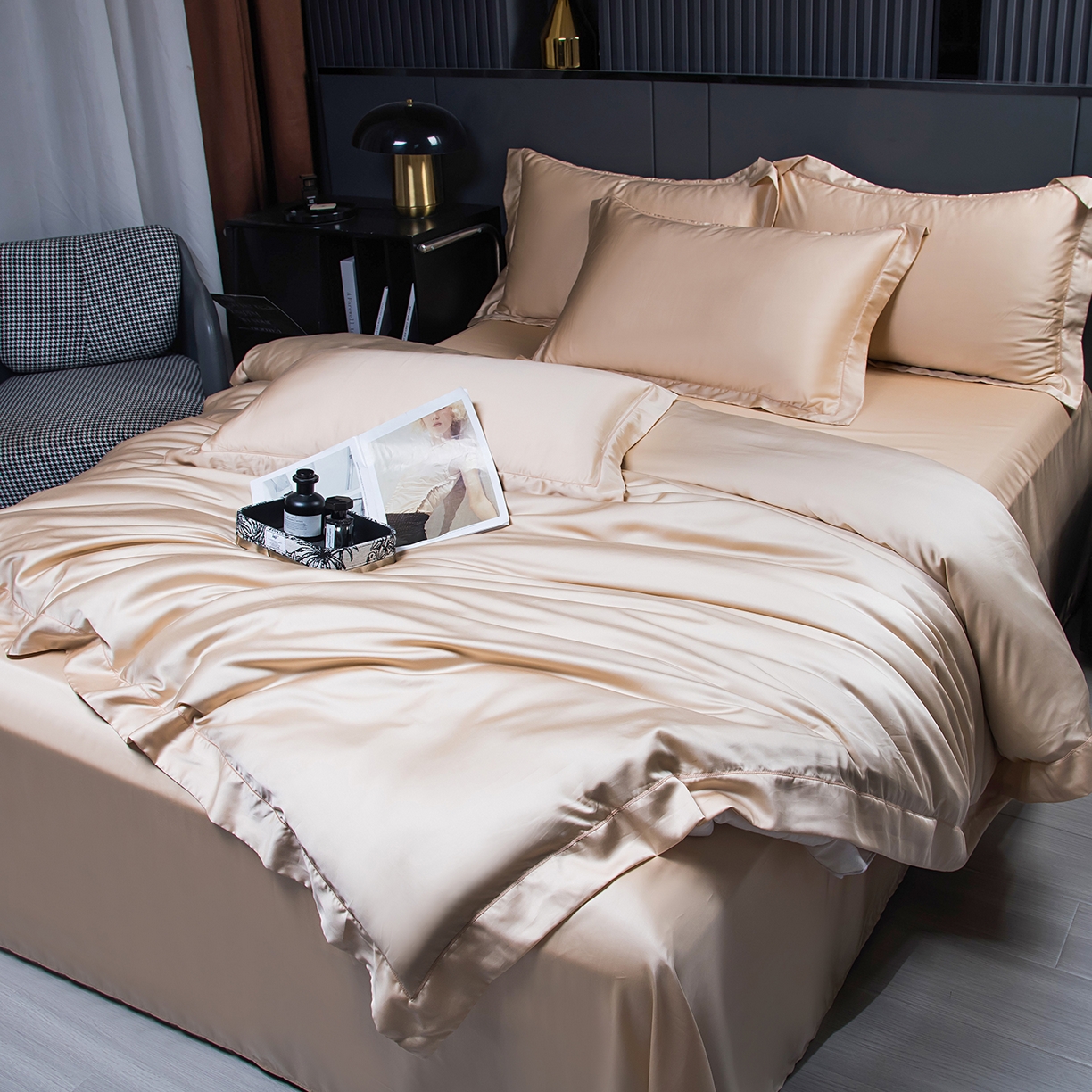 91家纺网 家纺一手货源 找家纺 卡迪亚家纺 2025春夏新款兰精天丝四件套 香槟