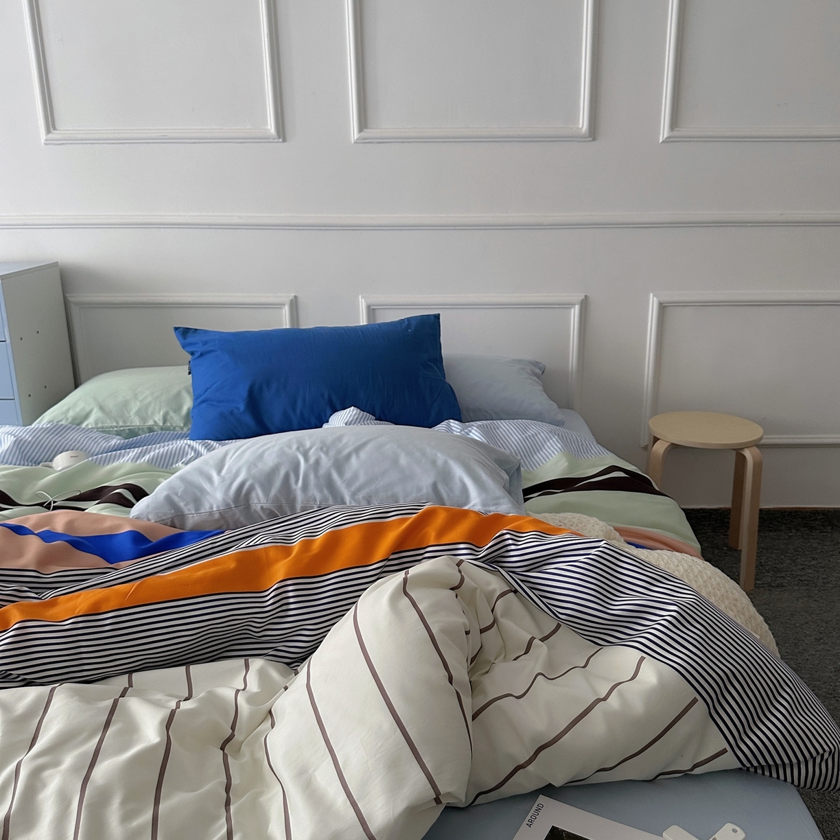 91家纺网 家纺一手货源 找家纺 （总）柚可家居 2025新款数码印花大版40支全棉纯棉四件套蓝调海港-实拍（送手提袋＋控价标准券后278元）