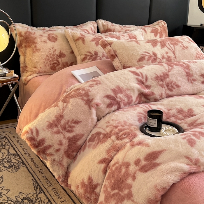 91家纺网 家纺一手货源 找家纺 （总）仟网汇 2025新款亲肤舒适兔毛绒四件套