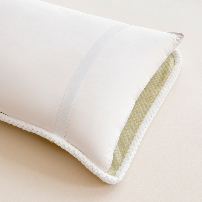 91家纺网 家纺一手货源 找家纺 （总）翎盈家纺 2025新款云豆绒枕巾绑带款防滑枕巾