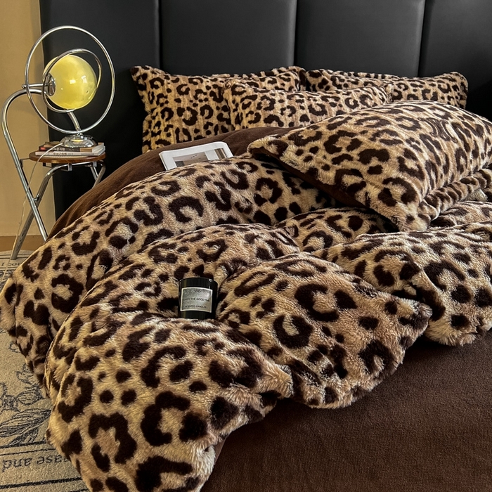 91家纺网 家纺一手货源 找家纺 仟网汇 2025新款亲肤舒适兔毛绒四件套 豹纹-咖