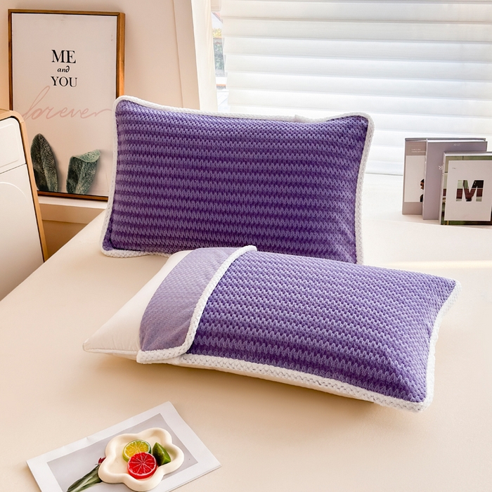 91家纺网 家纺一手货源 找家纺 翎盈家纺 2025新款云豆绒枕巾绑带款防滑枕巾 云豆绒-紫