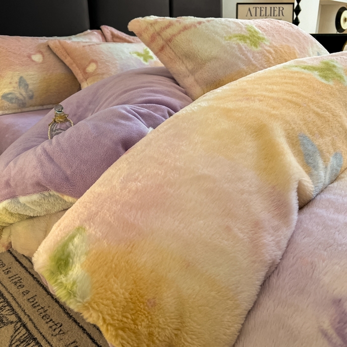 91家纺网 家纺一手货源 找家纺 仟网汇 2025新款亲肤舒适兔毛绒四件套 碟梦