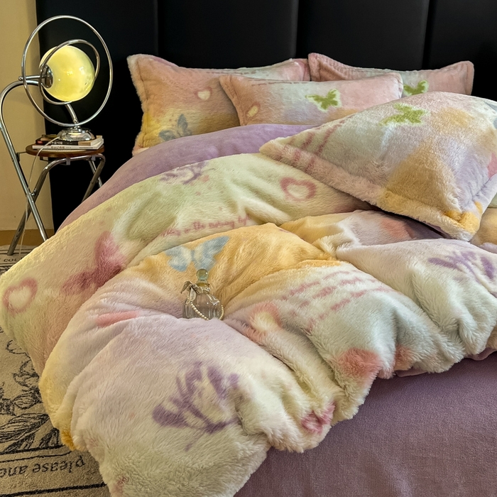 91家纺网 家纺一手货源 找家纺 仟网汇 2025新款亲肤舒适兔毛绒四件套 碟梦