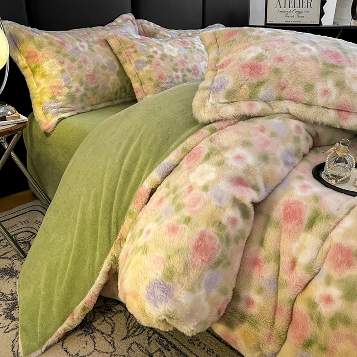 91家纺网 家纺一手货源 找家纺 仟网汇 2025新款亲肤舒适兔毛绒四件套 花满园