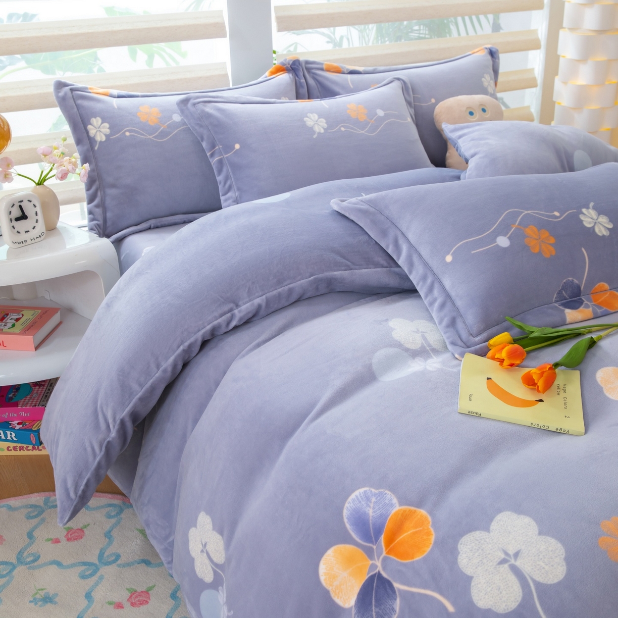 91家纺网 家纺一手货源 找家纺 卡迪亚家纺 2025新款金雕绒系列四件套 花开半夏