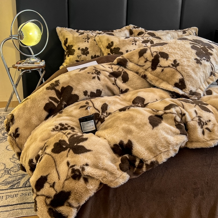 91家纺网 家纺一手货源 找家纺 仟网汇 2025新款亲肤舒适兔毛绒四件套 花枝-咖