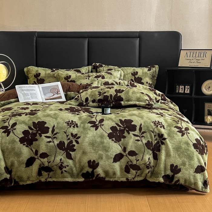 91家纺网 家纺一手货源 找家纺 仟网汇 2025新款亲肤舒适兔毛绒四件套 花枝-绿