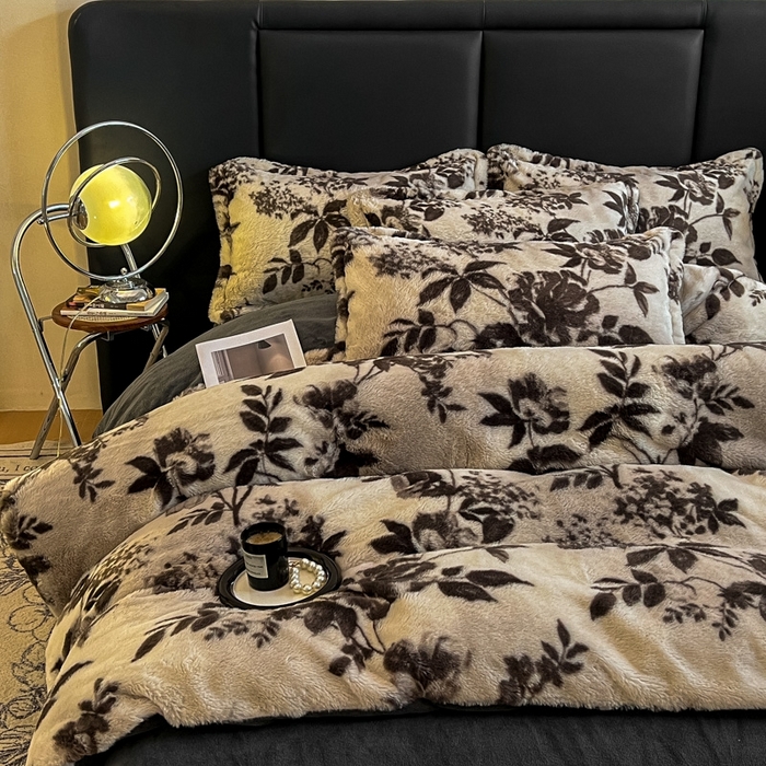 91家纺网 家纺一手货源 找家纺 仟网汇 2025新款亲肤舒适兔毛绒四件套 摩卡