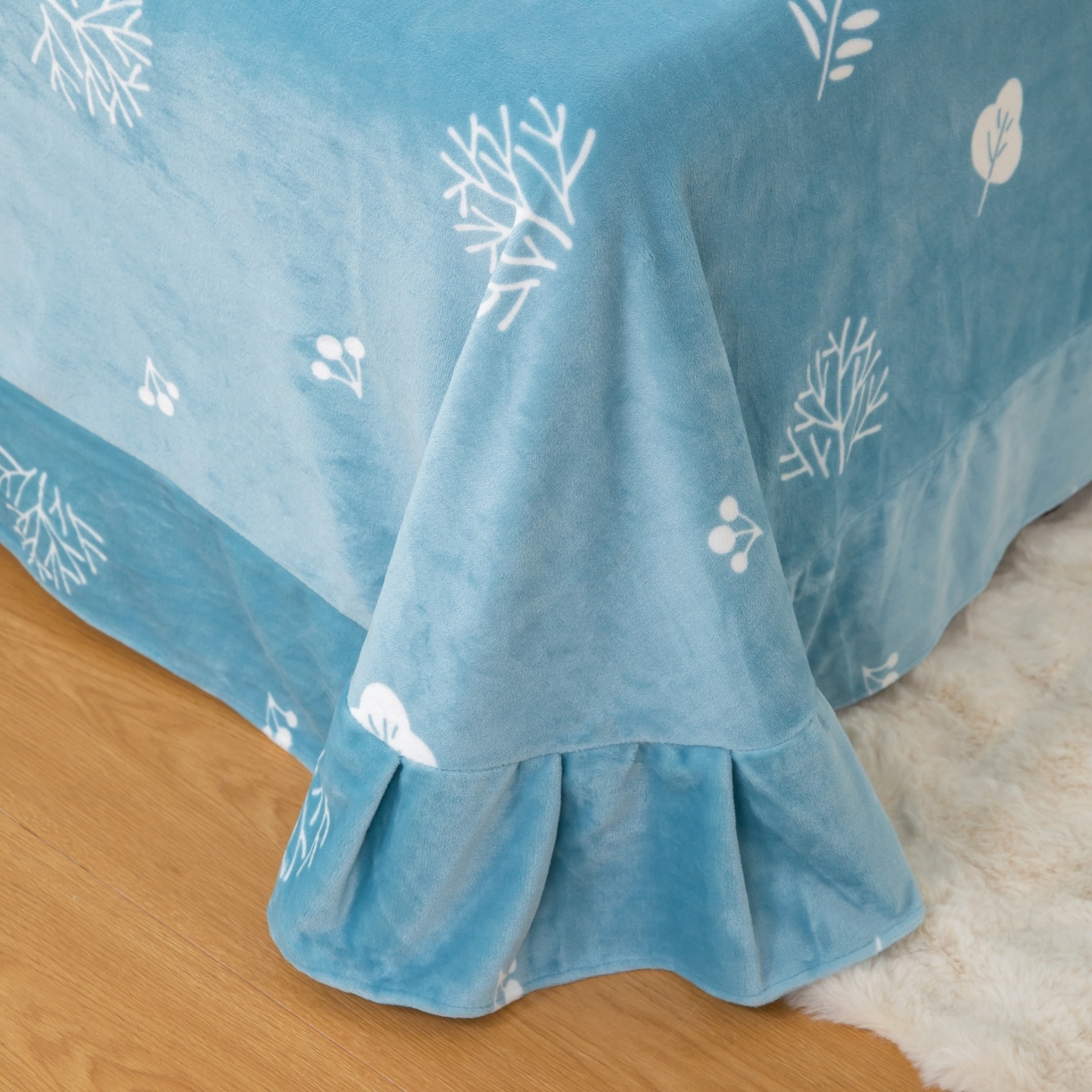 91家纺网 家纺一手货源 找家纺 卡迪亚家纺 2025新款金雕绒系列四件套 美拉时光