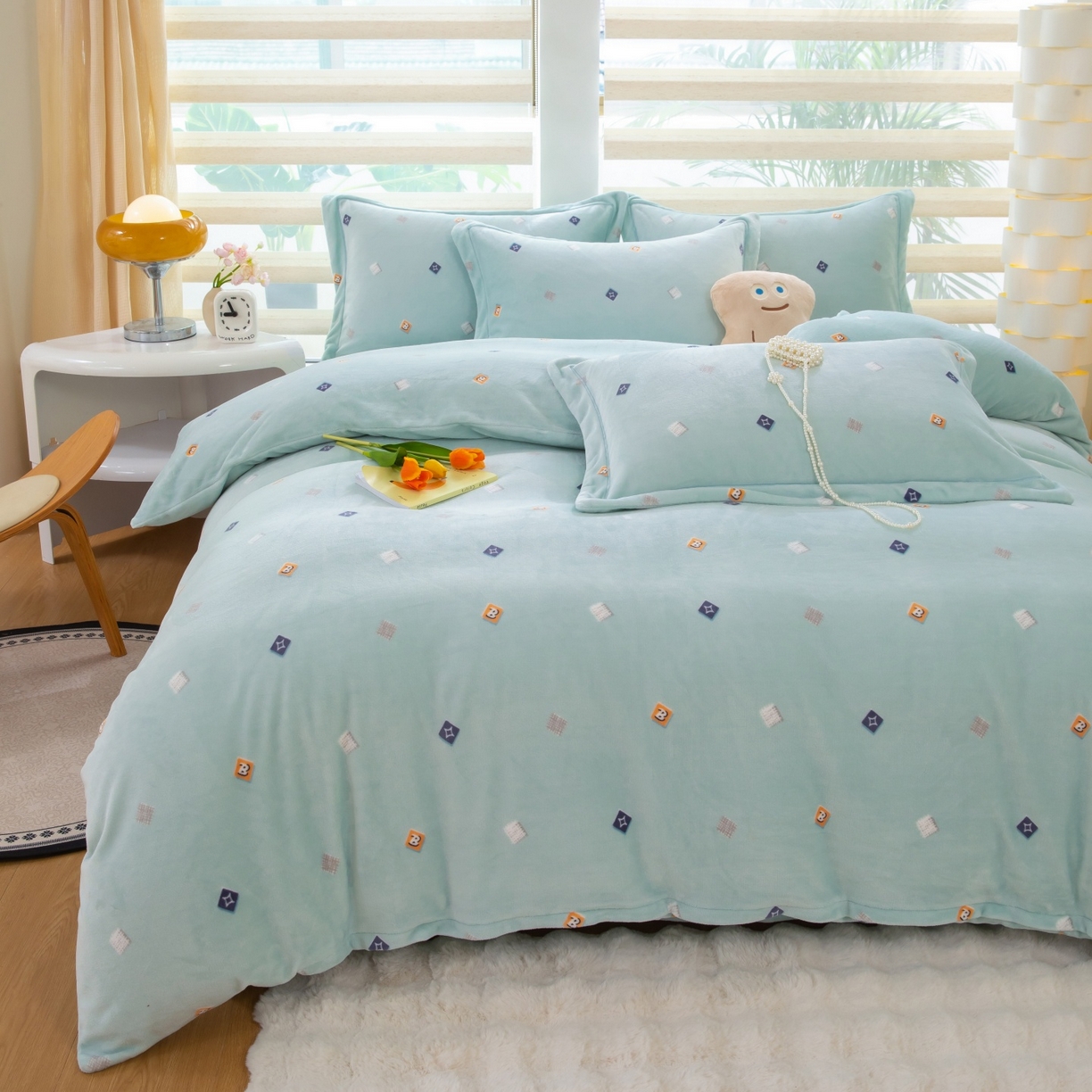 91家纺网 家纺一手货源 找家纺 卡迪亚家纺 2025新款金雕绒系列四件套 怦然心动-绿