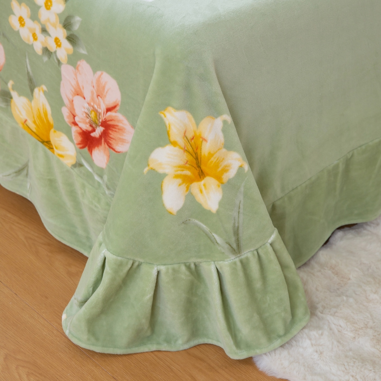 91家纺网 家纺一手货源 找家纺 卡迪亚家纺 2025新款金雕绒系列四件套 四季繁华