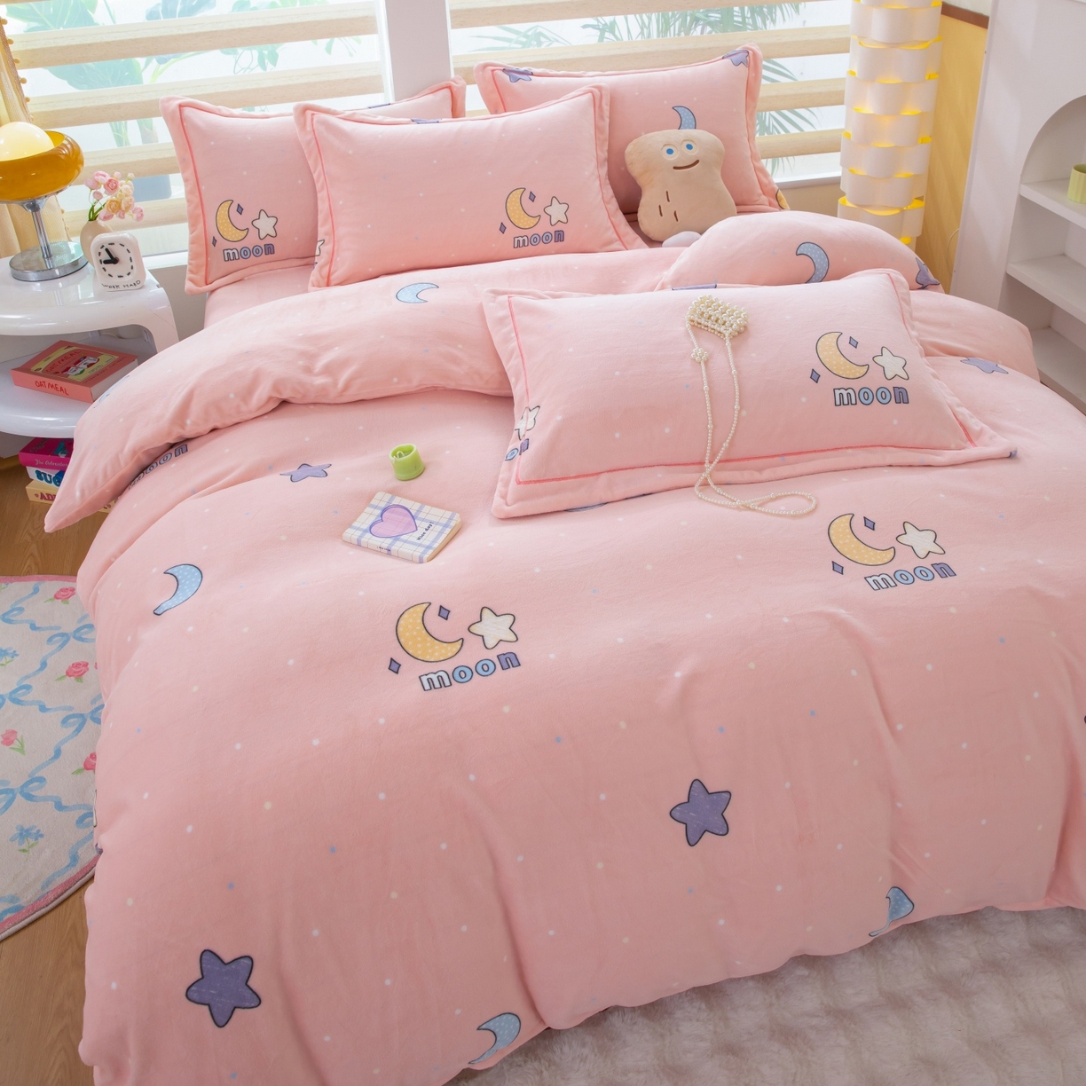 91家纺网 家纺一手货源 找家纺 卡迪亚家纺 2025新款金雕绒系列四件套 午夜星空