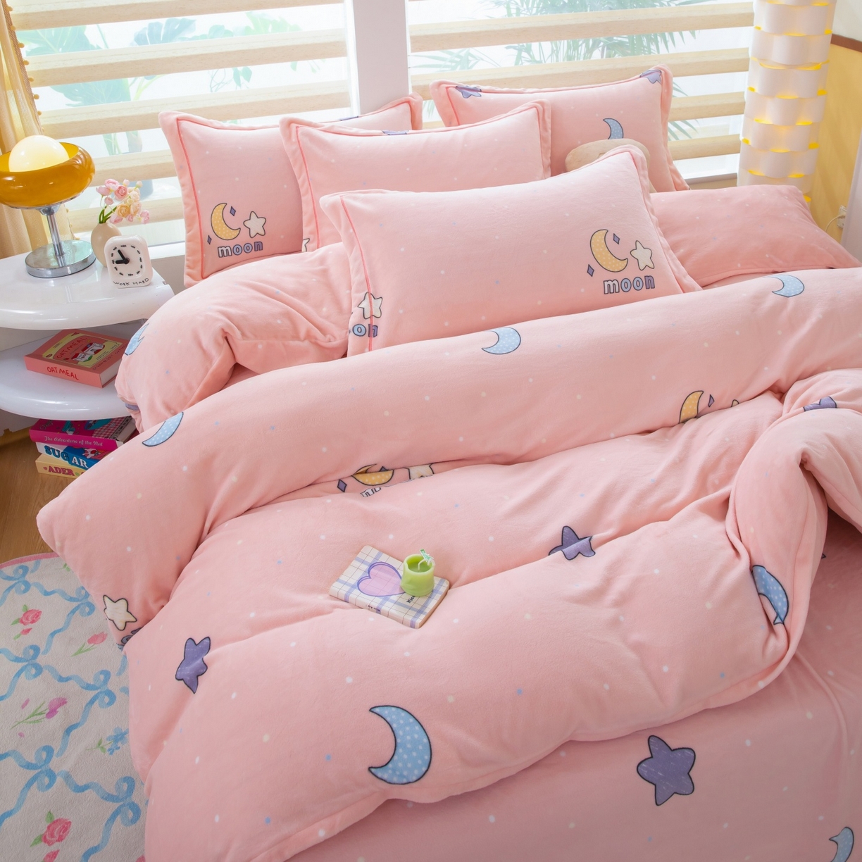 91家纺网 家纺一手货源 找家纺 卡迪亚家纺 2025新款金雕绒系列四件套 午夜星空