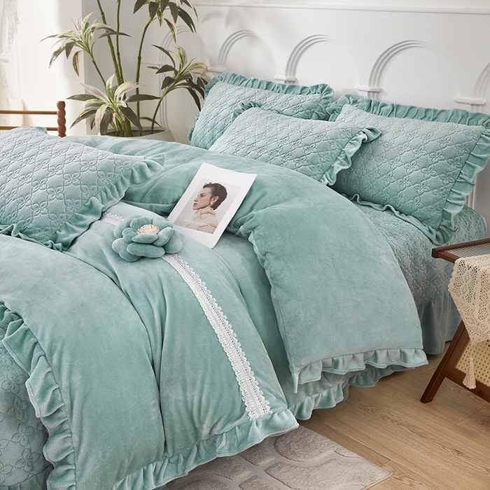 91家纺网 家纺一手货源 找家纺 （总）卡迪亚家纺 2025新款牛奶绒床盖款荷叶边四件套-花颜