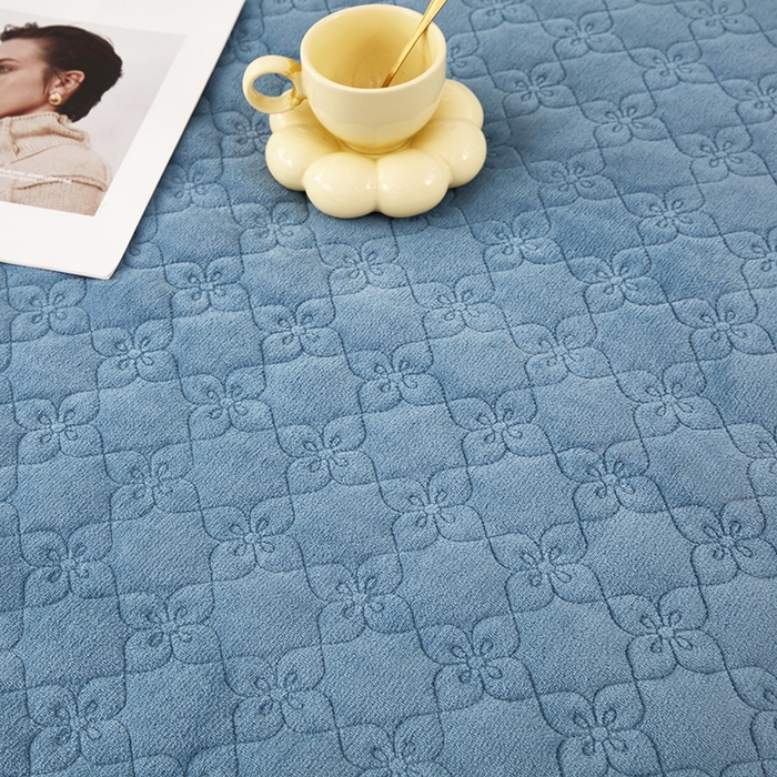 91家纺网 家纺一手货源 找家纺 卡迪亚家纺 2025新款牛奶绒床盖款荷叶边四件套-花颜 花颜-活力蓝