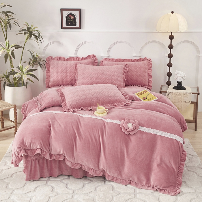 卡迪亚家纺 2025新款牛奶绒床盖款荷叶边四件套-花颜 花颜-胭脂粉