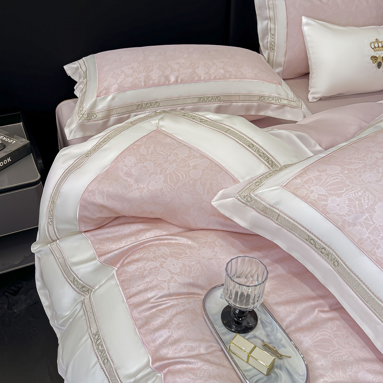 91家纺网 家纺一手货源 找家纺 （总）直播爆款A类数码印花长绒棉四件套纯棉全棉拼接被套重工刺绣被套工艺款床上用品