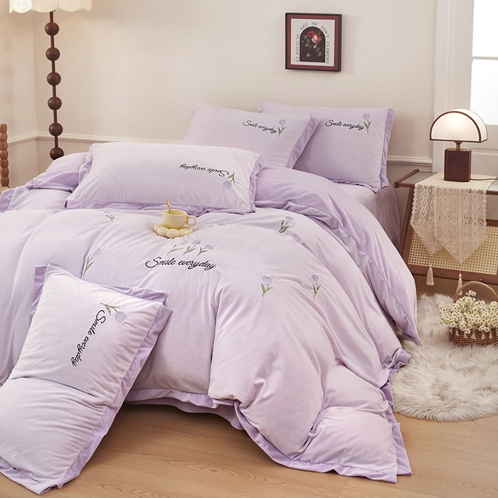 91家纺网 家纺一手货源 找家纺 （总）卡迪亚家纺 2025新款婴儿绒高端绣花四件套-郁金香