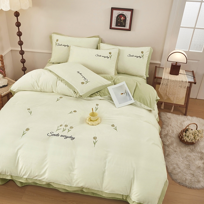 91家纺网 家纺一手货源 找家纺 卡迪亚家纺 2025新款婴儿绒高端绣花四件套-郁金香 郁金香-抹茶绿