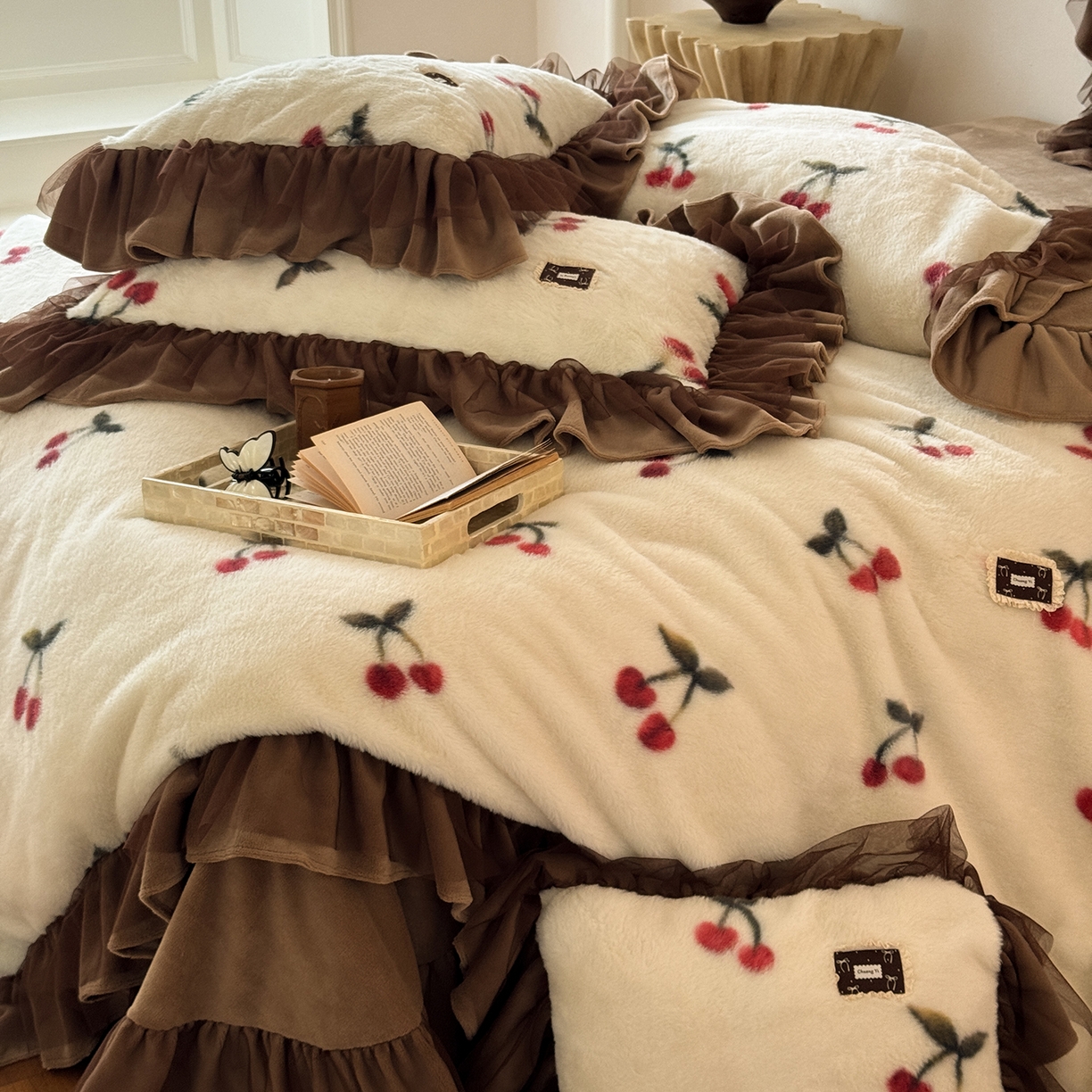 91家纺网 家纺一手货源 找家纺 （总）婳庭家居 2025新款兔毛绒韩系四件套-芝芝樱桃