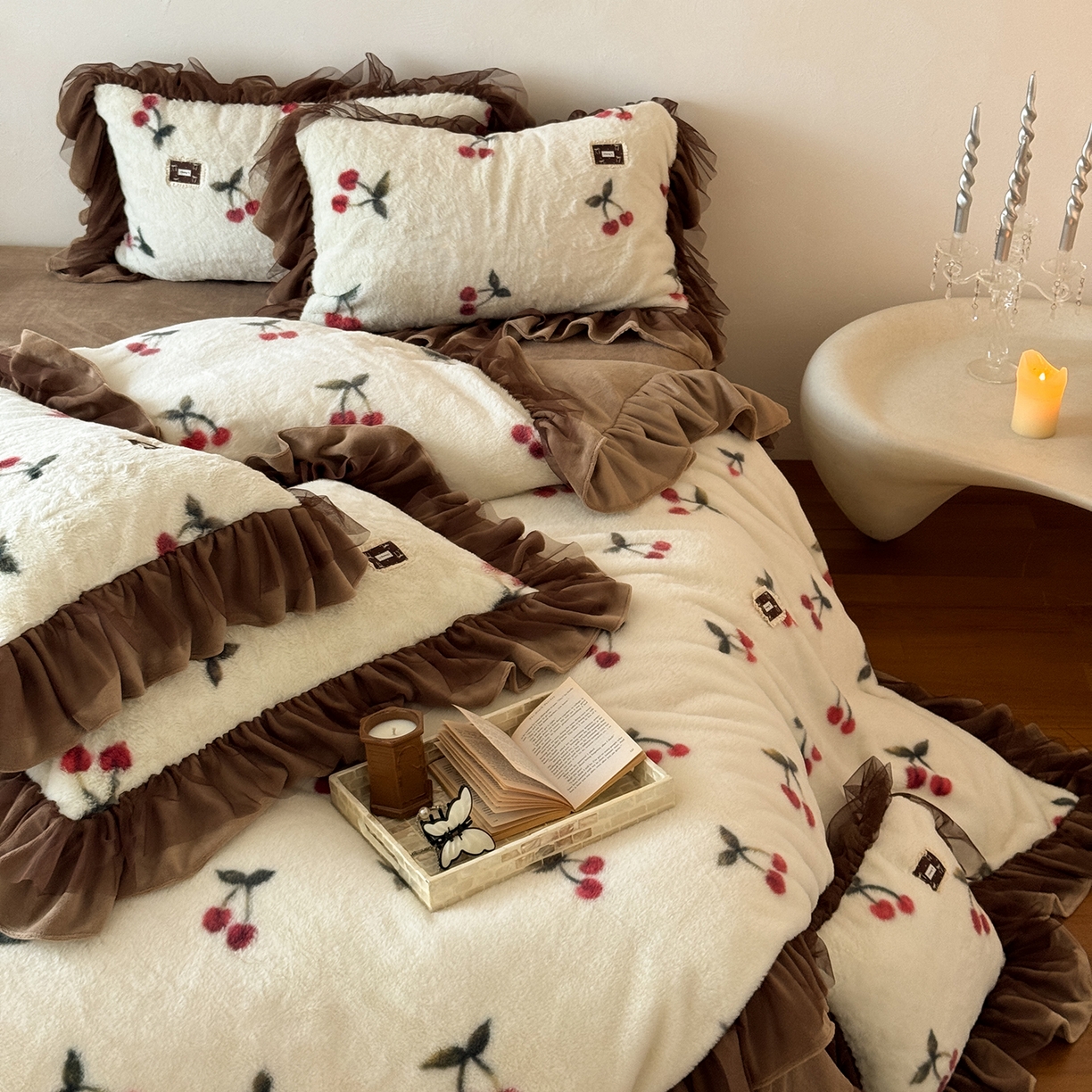 91家纺网 家纺一手货源 找家纺 （总）婳庭家居 2025新款兔毛绒韩系四件套-芝芝樱桃