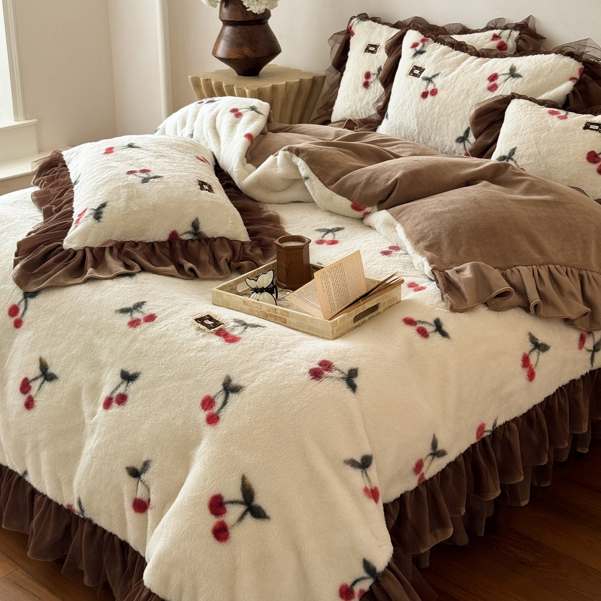 91家纺网 家纺一手货源 找家纺 （总）婳庭家居 2025新款兔毛绒韩系四件套-芝芝樱桃