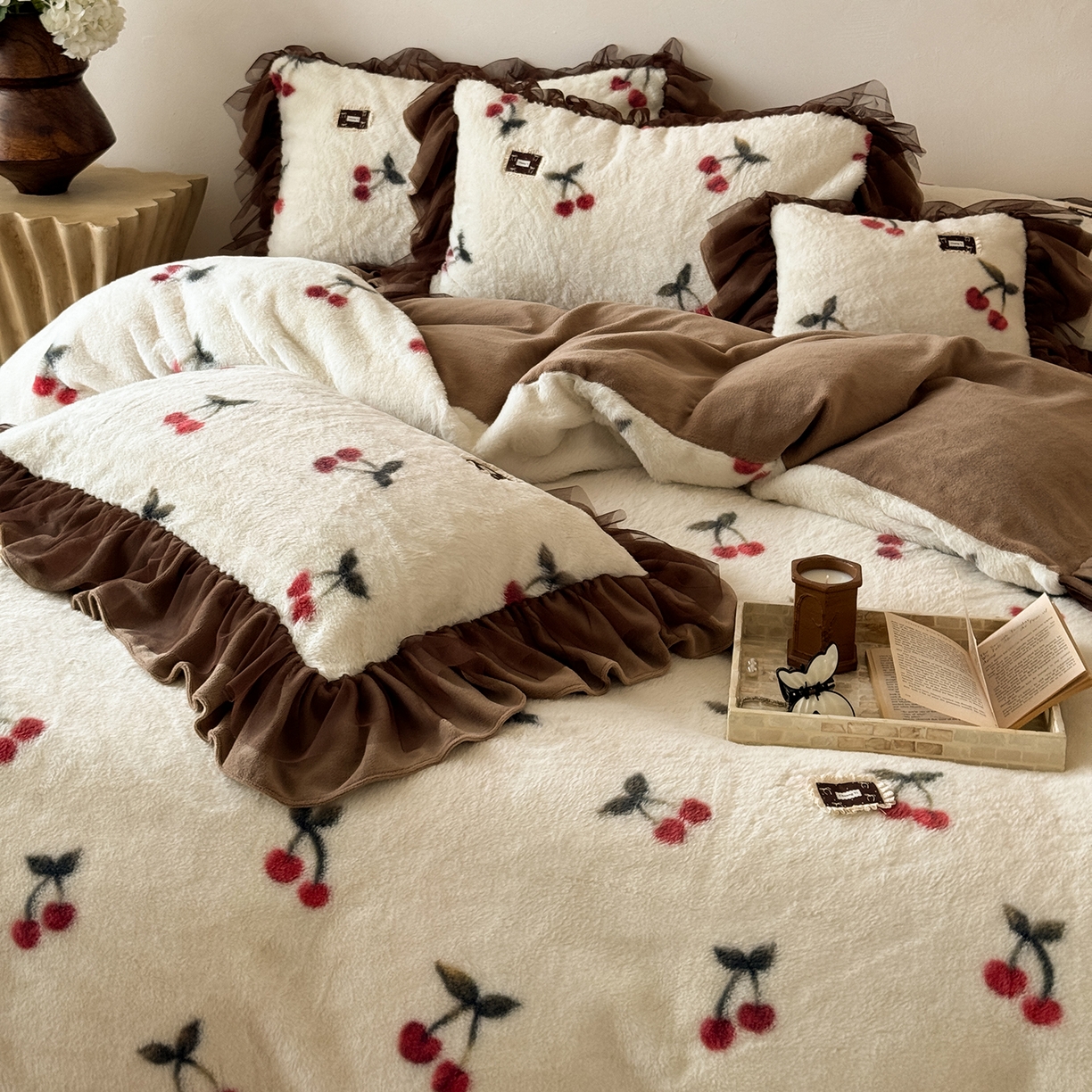 91家纺网 家纺一手货源 找家纺 （总）婳庭家居 2025新款兔毛绒韩系四件套-芝芝樱桃