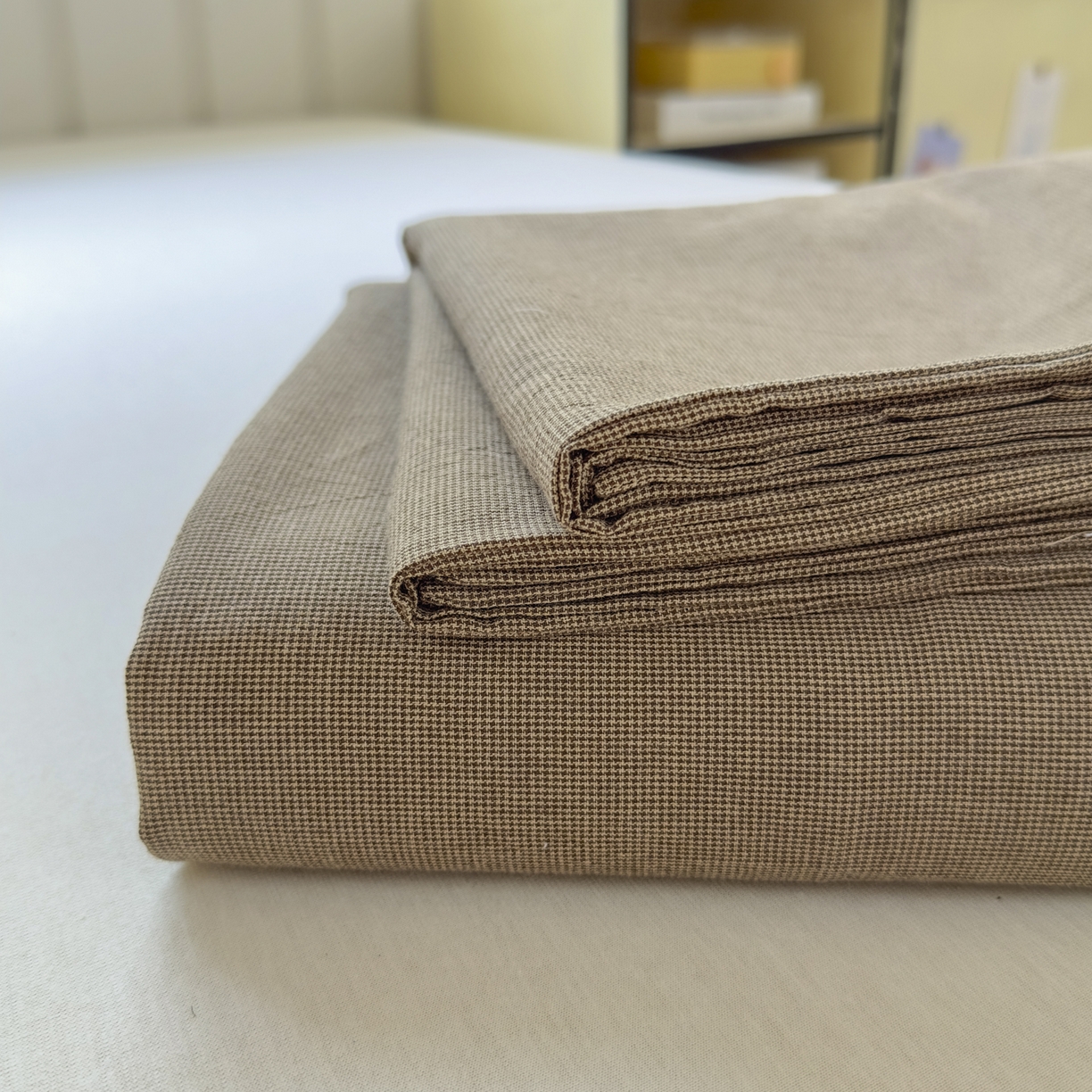 91家纺网 家纺一手货源 找家纺 宜家坊 2025新款A类色织全棉水洗棉床单单件纯棉格子纯色学生宿舍定制定做 纯棉素-咖