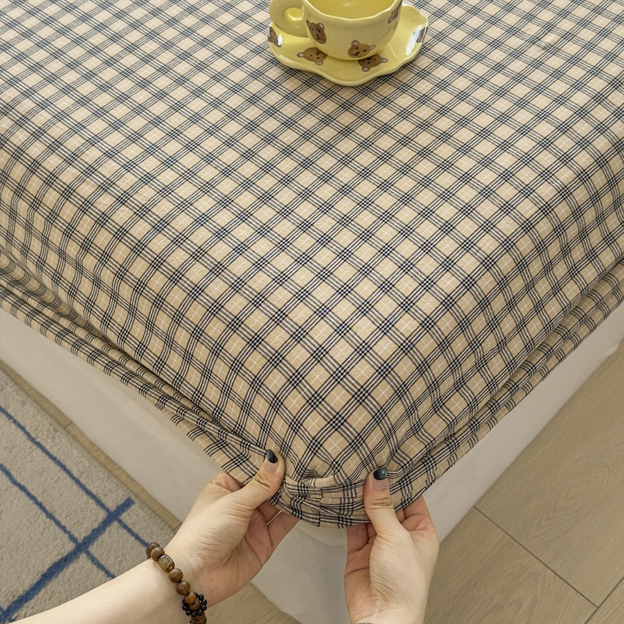 91家纺网 家纺一手货源 找家纺 宜家坊 2025新款A类色织全棉水洗棉床单单件纯棉格子纯色学生宿舍定制定做 春野-咖灰