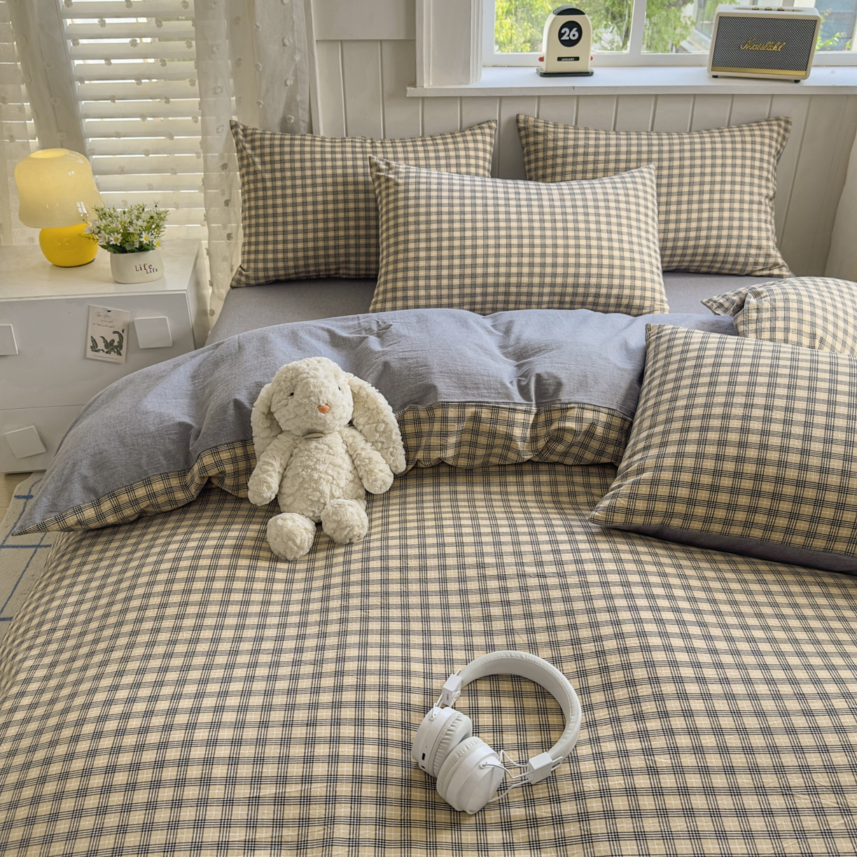 91家纺网 家纺一手货源 找家纺 宜家坊 2025新款A类全棉色织水洗棉四件套纯棉格子纯色被套学生宿舍三件套定制定做 春野-咖灰