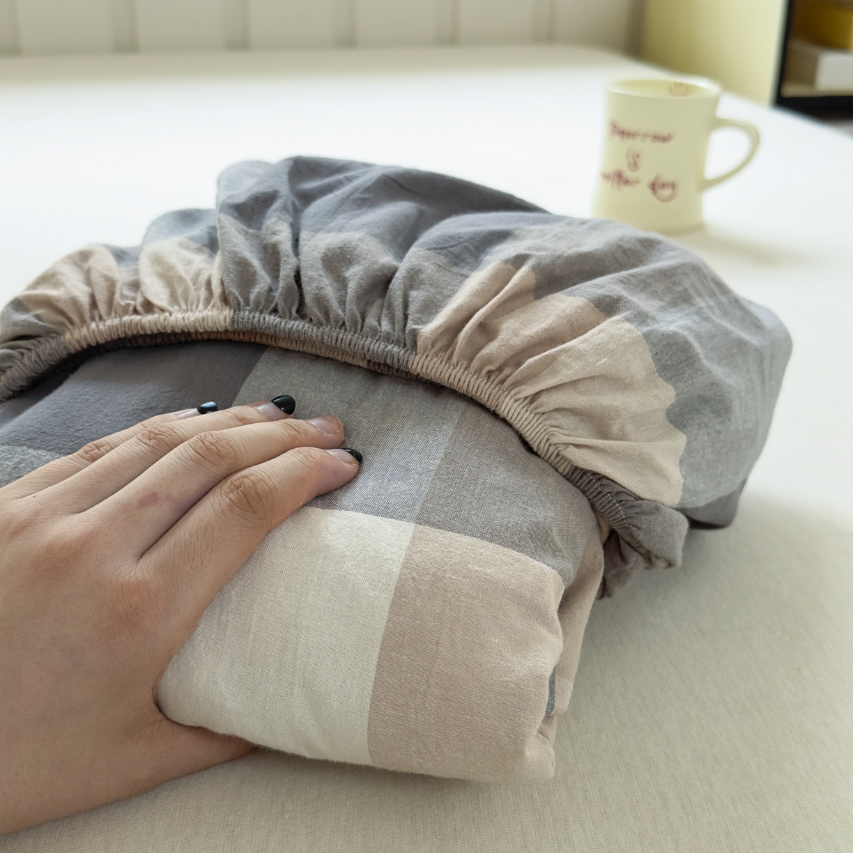 91家纺网 家纺一手货源 找家纺 宜家坊 2025新款A类色织全棉水洗棉床单单件纯棉格子纯色学生宿舍定制定做 洛伊灰咖大格