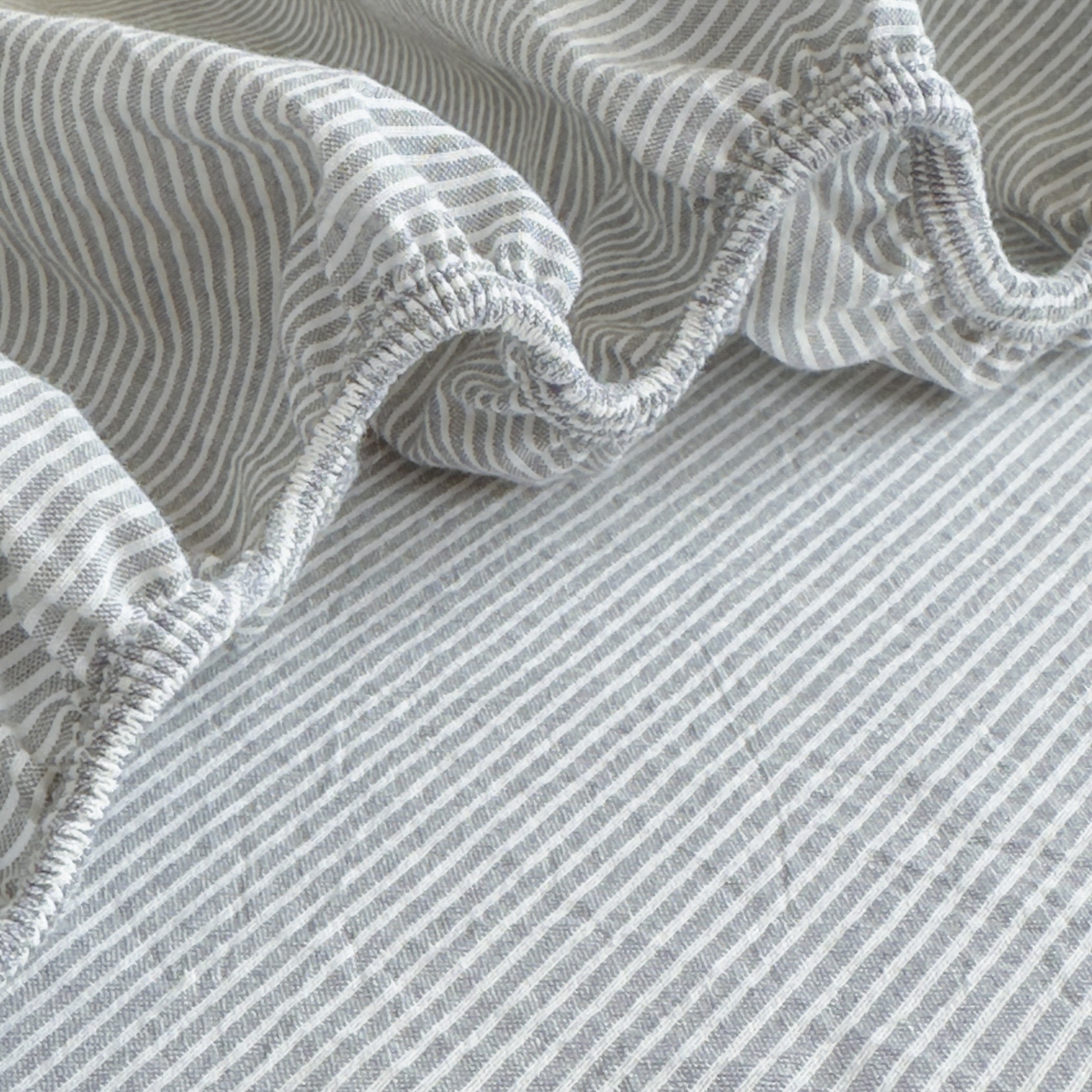 91家纺网 家纺一手货源 找家纺 宜家坊 2025新款A类色织全棉水洗棉床单单件纯棉格子纯色学生宿舍定制定做 密条-浅灰