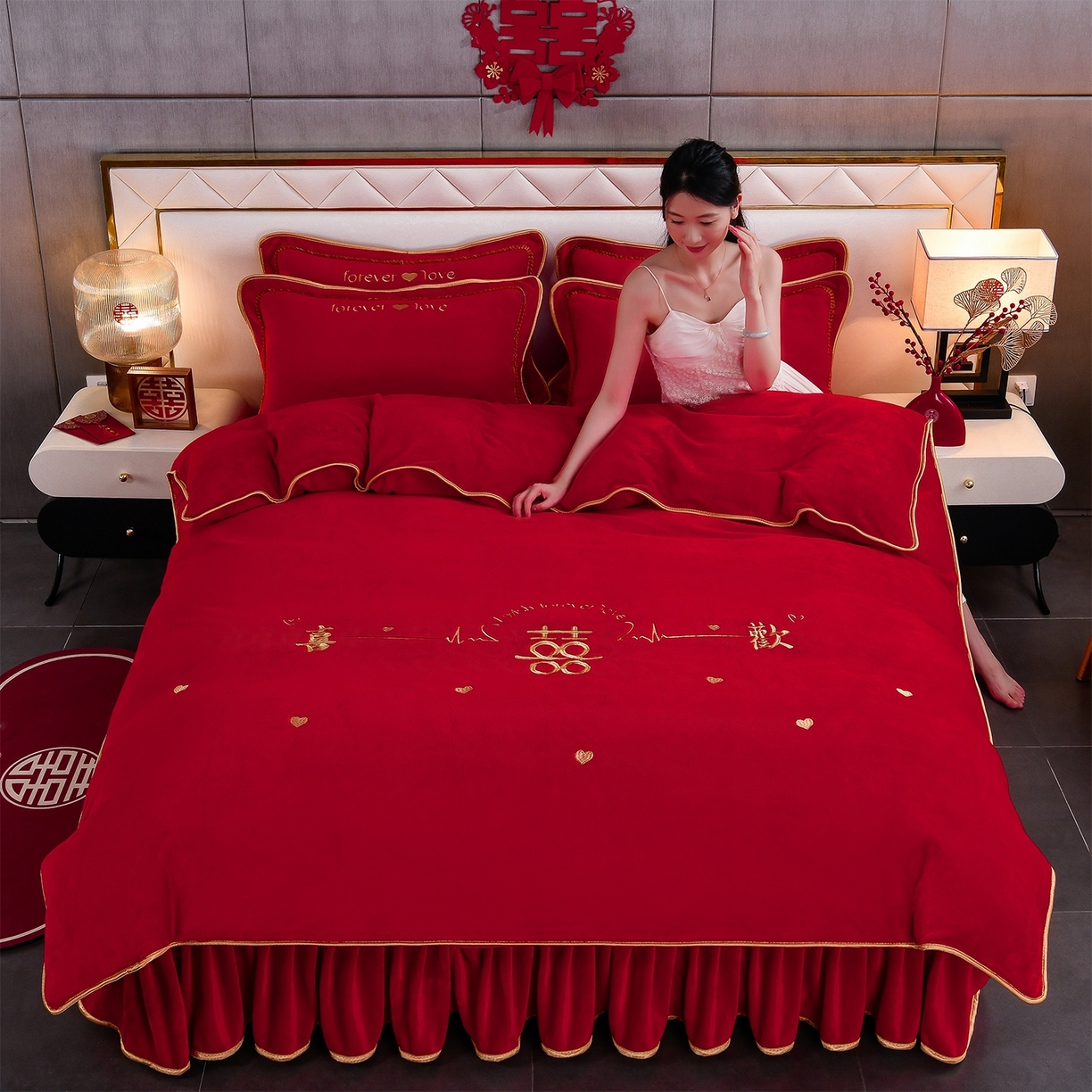 91家纺网 家纺一手货源 找家纺 （总）居尚家纺 2025新款牛奶绒大红婚庆刺绣四件套