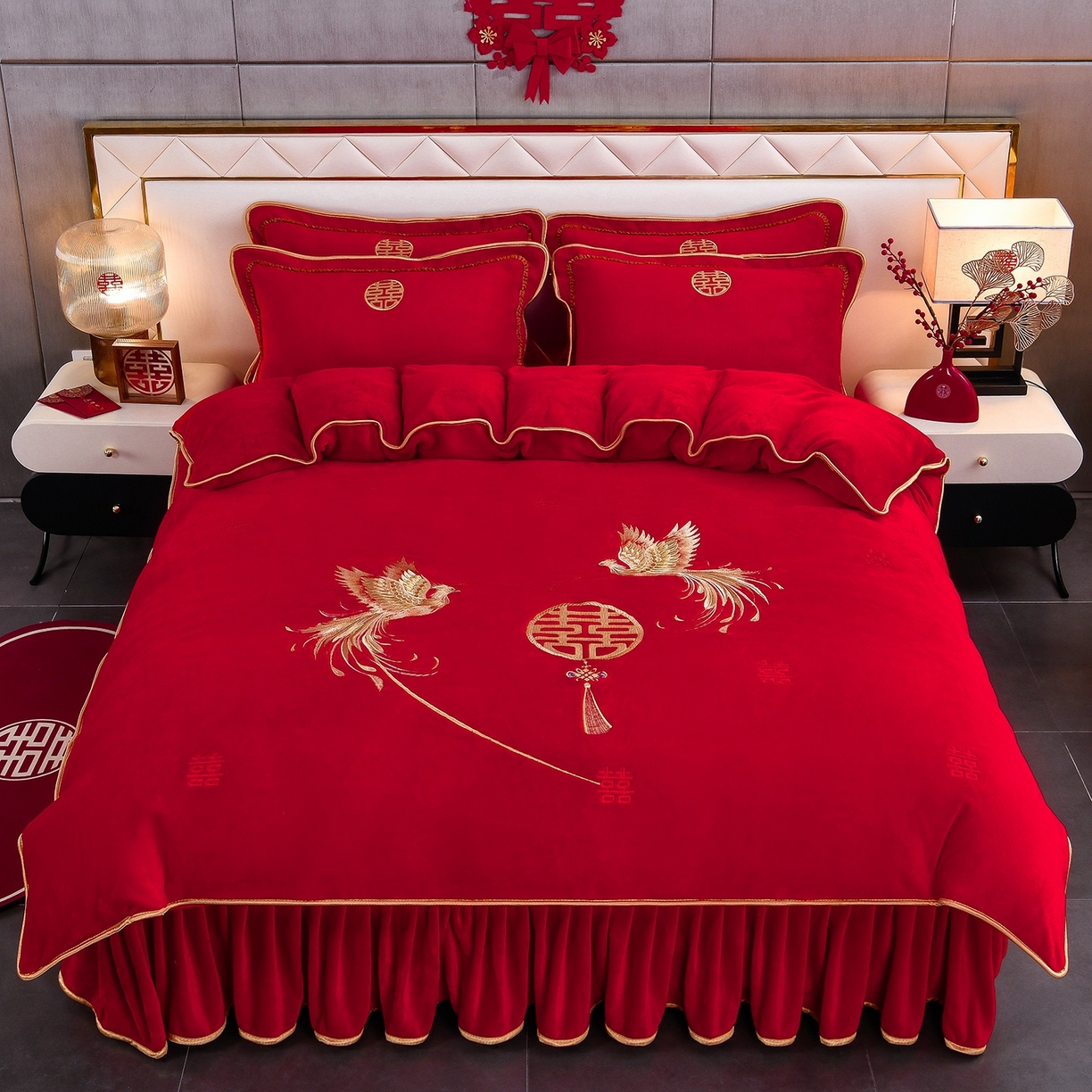 91家纺网 家纺一手货源 找家纺 居尚家纺 2025新款牛奶绒大红婚庆刺绣四件套 浪漫之约