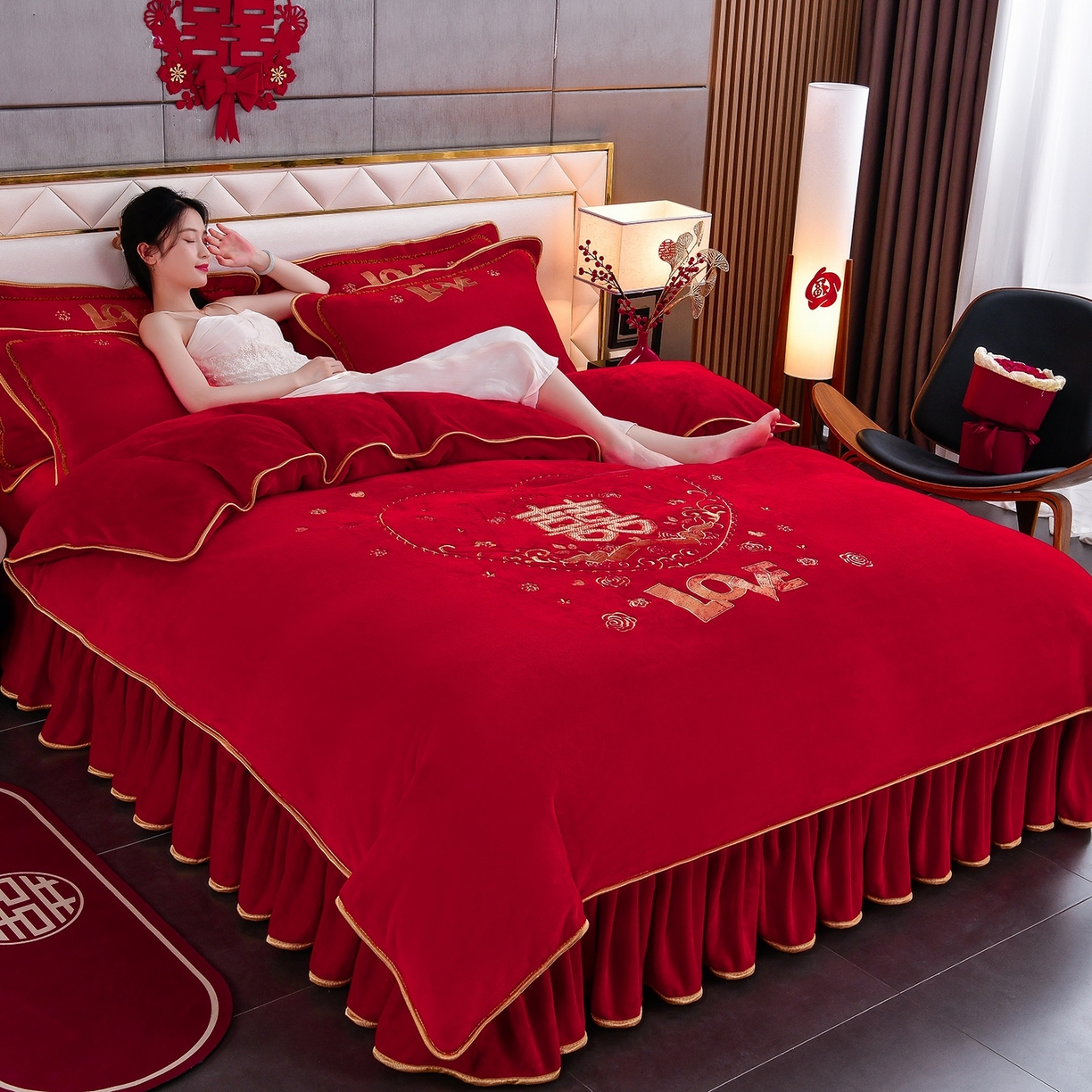 91家纺网 家纺一手货源 找家纺 居尚家纺 2025新款牛奶绒大红婚庆刺绣四件套 喜爱