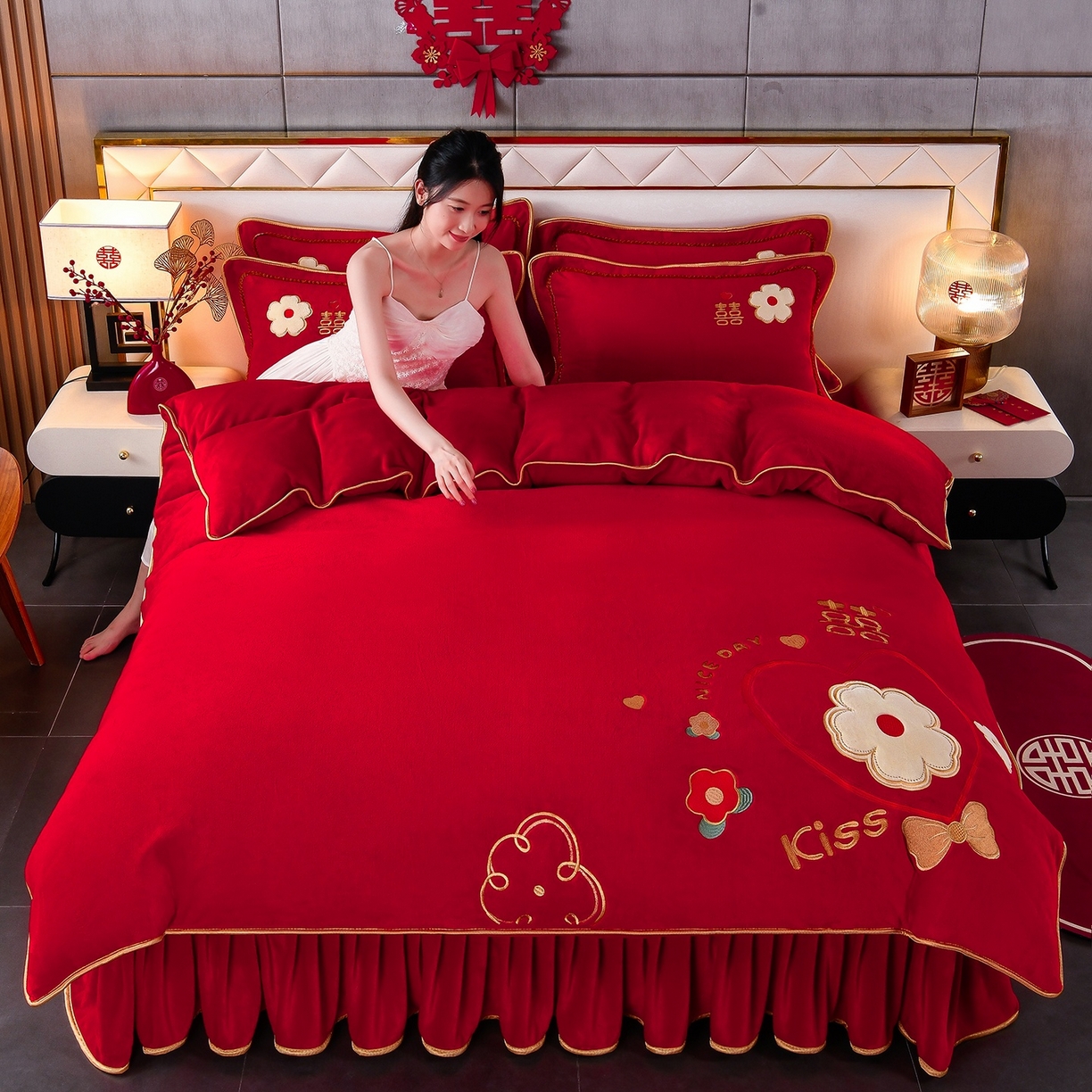 居尚家纺 2025新款牛奶绒大红婚庆刺绣四件套 心生欢喜
