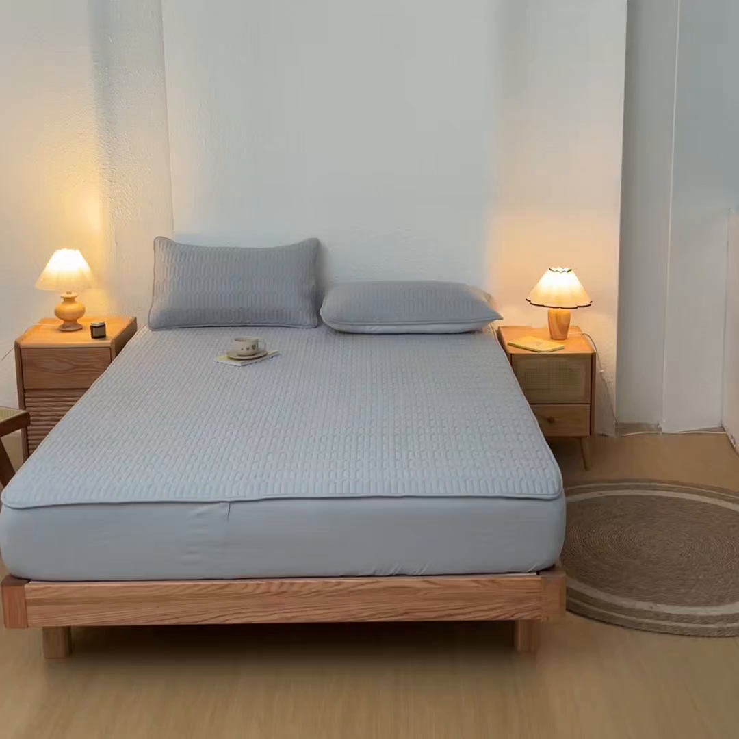 91家纺网 家纺一手货源 找家纺 曼陀罗 2025新款A类新疆棉花夹棉防水床笠 小竹纹-浅灰