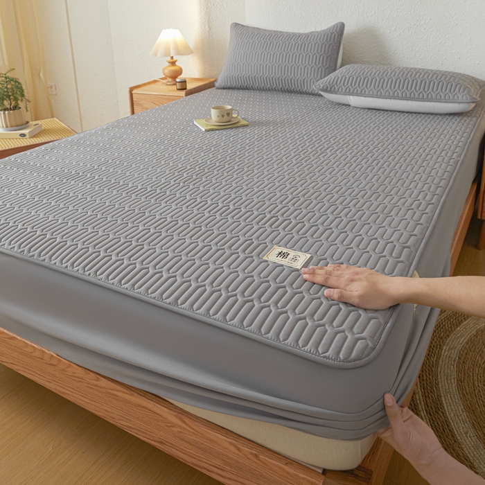 91家纺网 家纺一手货源 找家纺 曼陀罗 2025新款A类新疆棉花夹棉防水床笠 小竹纹-深灰